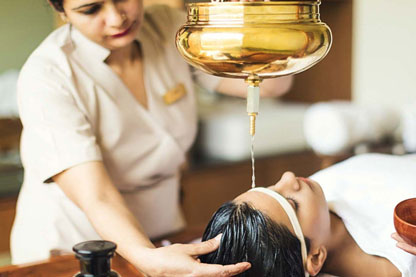 Shirodhara Ayurvedic Therapy in Delhi NCR